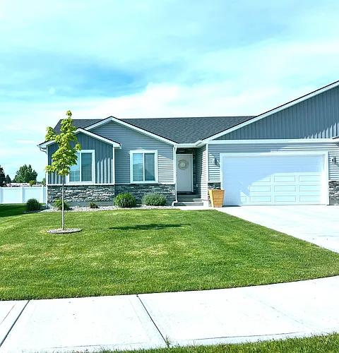 3285 E Kathaway Ln Photo 1