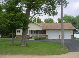 18889 515th Ave, Lake Crystal, MN 56055