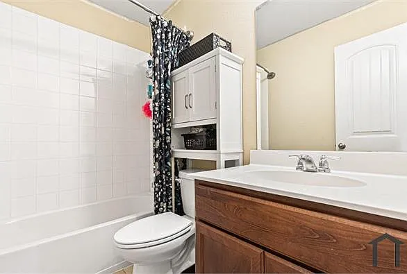 1404 Basswood Ln — Photo 20