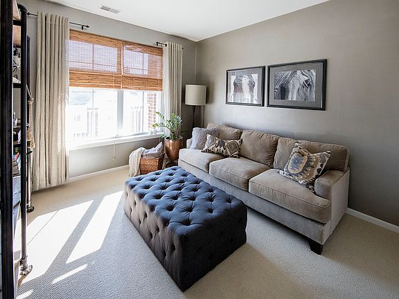 4th image of 3862 S Lake Dr #129