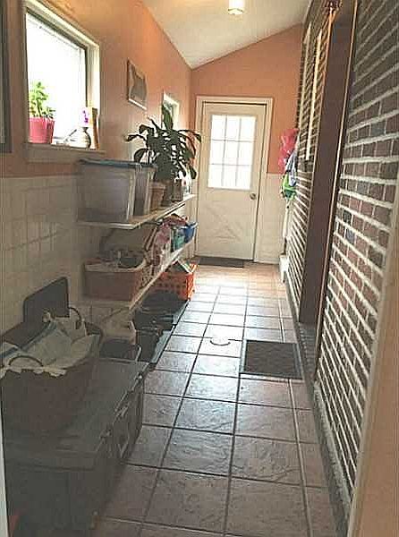 2nd image of 321 Thompson Run Rd
