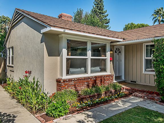 4th image of 15217 La Maida St