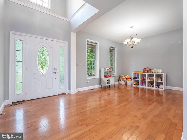 1458 Highfield Ct — Photo 29