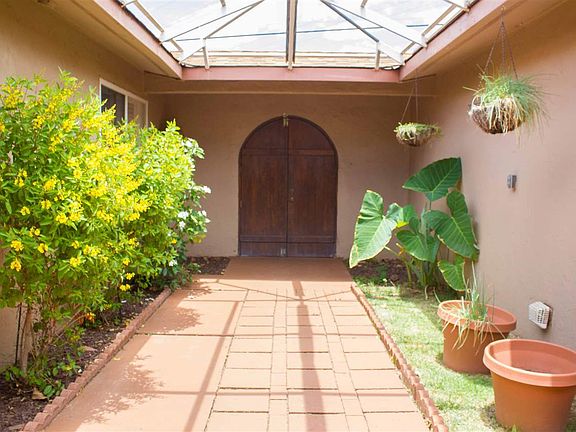4th image of 212 Ohukai St