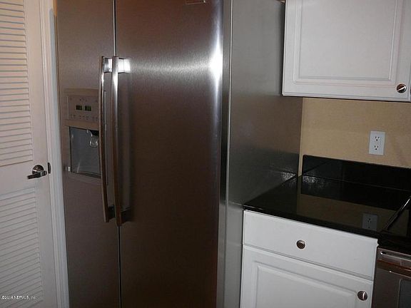 20150711181129793941000000-o