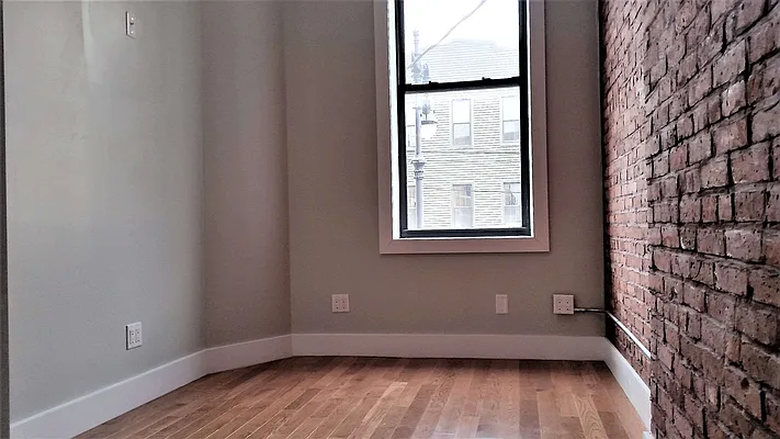 Rented by The Hamilton Group | media 20