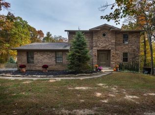 1007 Oakridge Dr, Lanesville, IN 47136