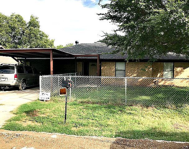 1st image of 4019 Cove Dr