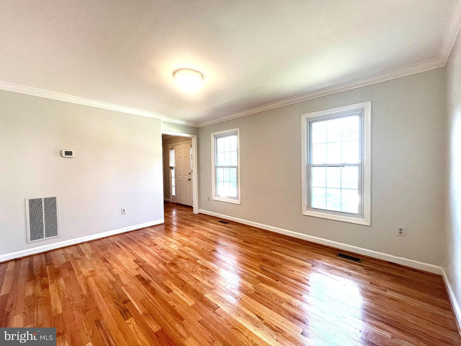 4 bed, 3.5 bath, 2613 sqft, $3,200 — Photo 3