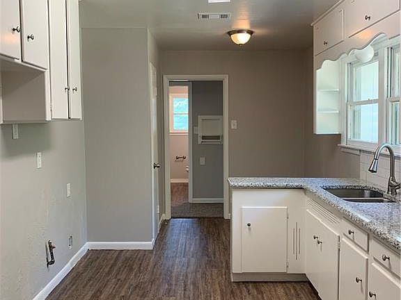5th image of 3529 Jane Ln