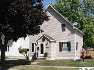1114 E State St, Mason City, IA 50401