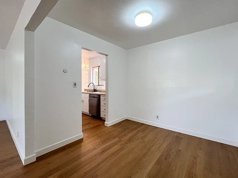 849 Laguna St — Photo 7