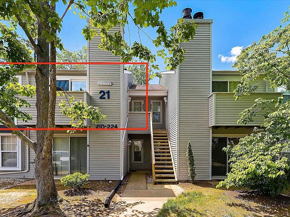 2nd image of 224 Meadow Ridge Rd #224