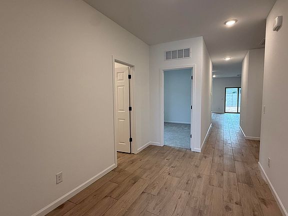 3rd image of 47663 W KENNER Drive