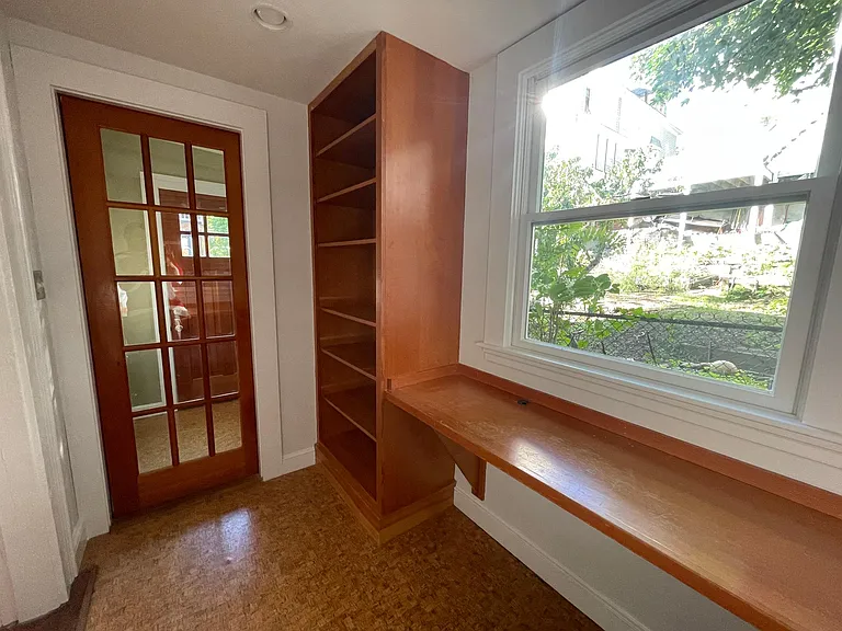 18 Laurel Ter #1 — Photo 8