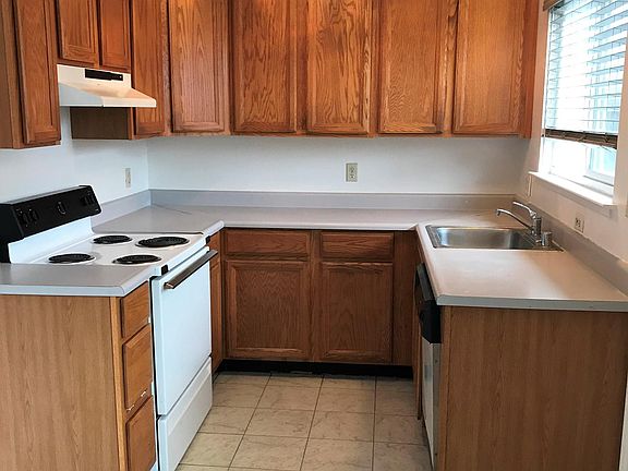 2nd image of 5338 Karbet Way APT B