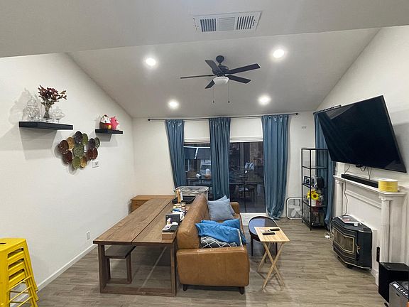 4th image of 2347 Pinnacle Dr