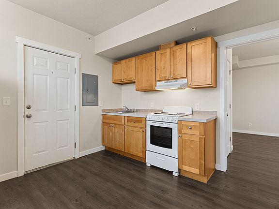 3rd image of 204 4th Ave W #305
