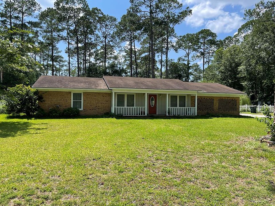 1st image of 557 Parkview Cir