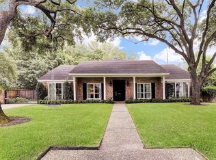 439 Brown Saddle St, Houston, TX 77057
