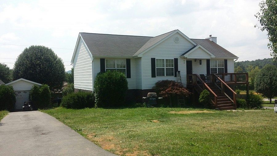 1st image of 1000 Mountain Breeze Ln