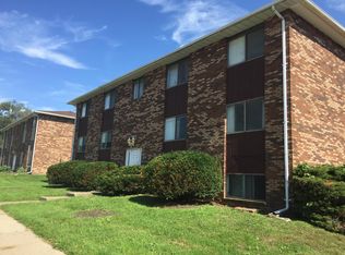 3618 25th St APT 2, Moline, IL 61265