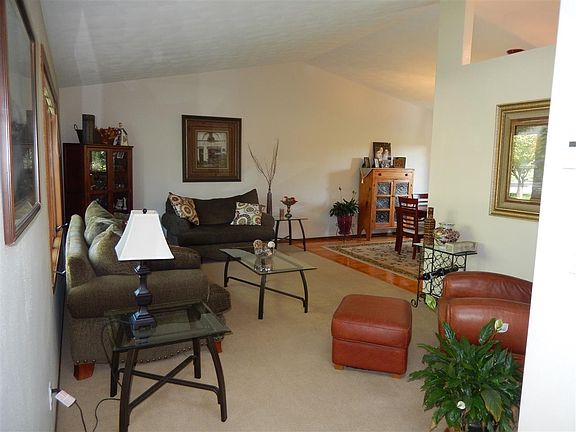 3rd image of 8119 Slater Dr