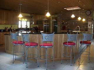 5 seated breakfast area