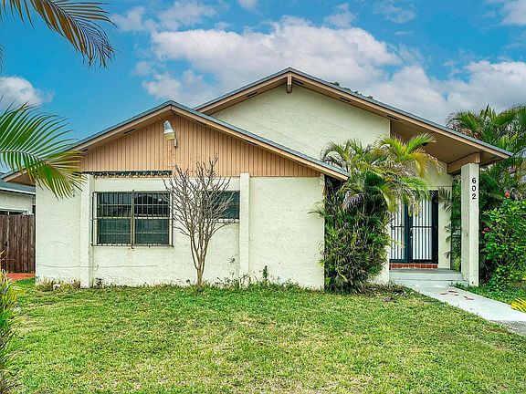 2nd image of 602 SW 99th Place