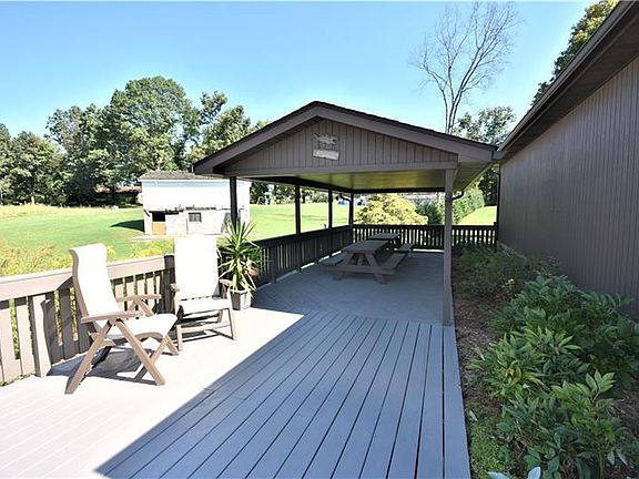 5th image of 104 McConnell Dr