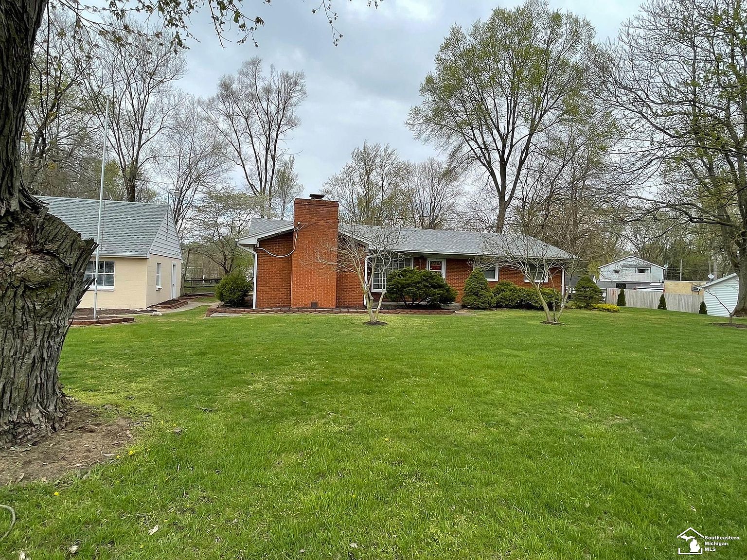 4130 Hill Dr, Lambertville, MI 48144 Zillow