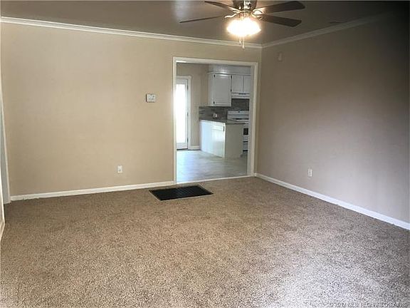 3rd image of 406 S 69th Ave E
