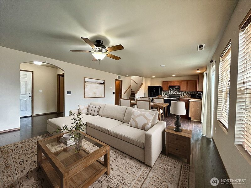 3rd image of 14708 Terra View Street SE