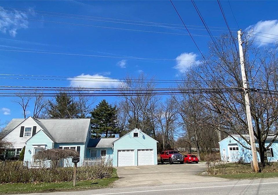 1st image of 1079 Portage Lakes Dr