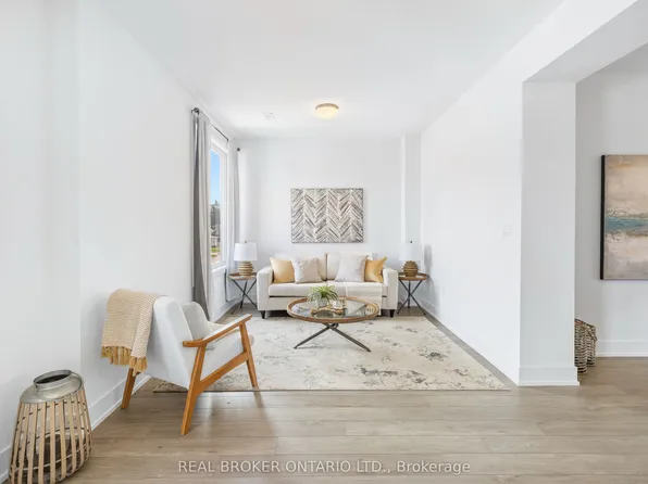 99 Roger St, Waterloo, ON