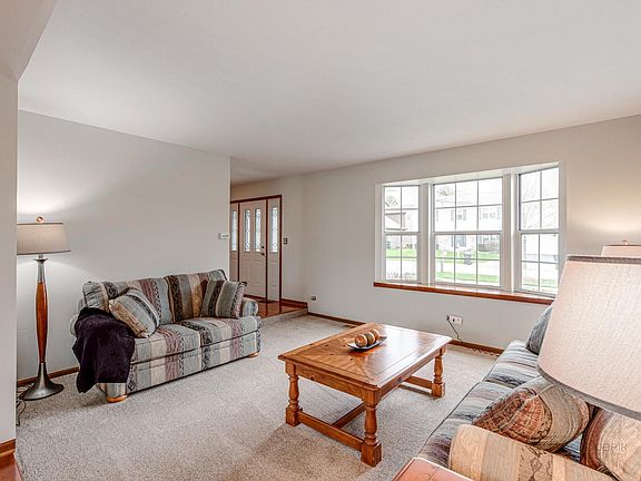 5th image of 1649 Brighton Dr