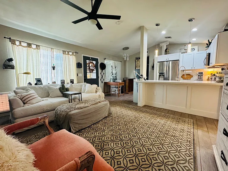 13512 E Butler St — Photo 1