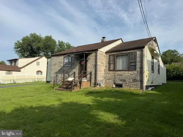 120 Grand Ave, Blackwood, NJ 08012