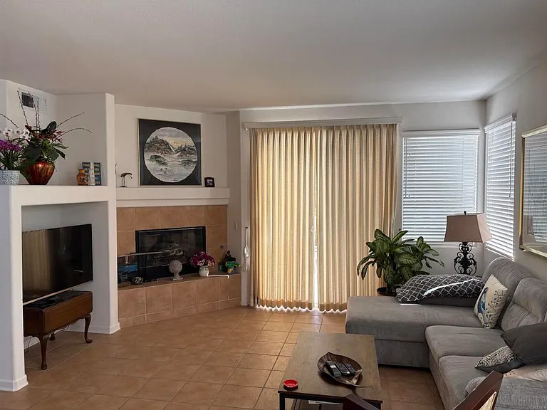 6033 Patmos Way — Photo 14