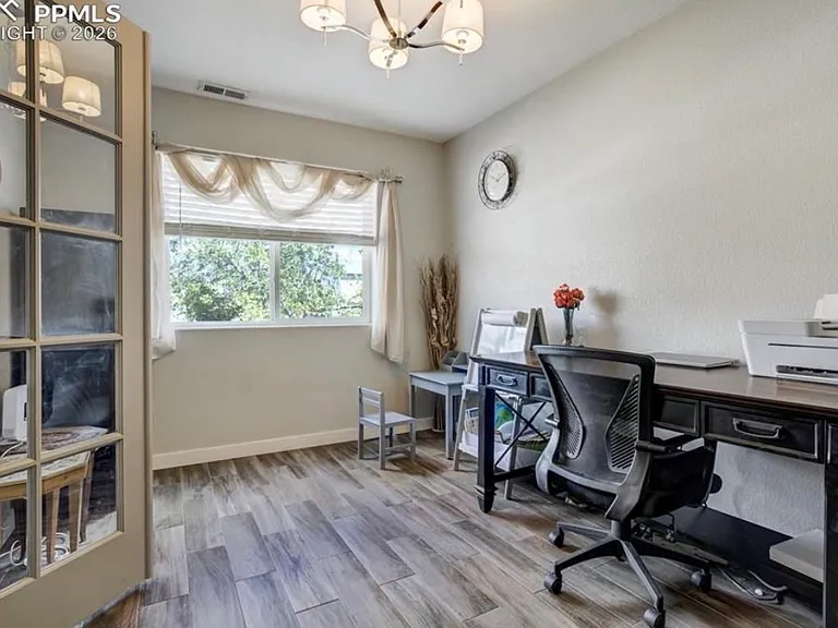 3812 Chia Dr — Photo 10