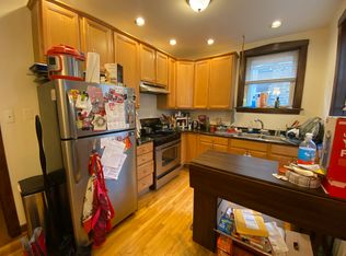 2950 W Cullom Ave APT 2, Chicago, IL 60618