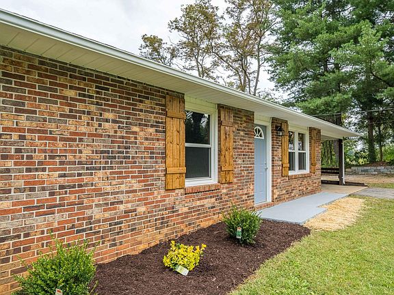 2nd image of 100 Meadowview Ln