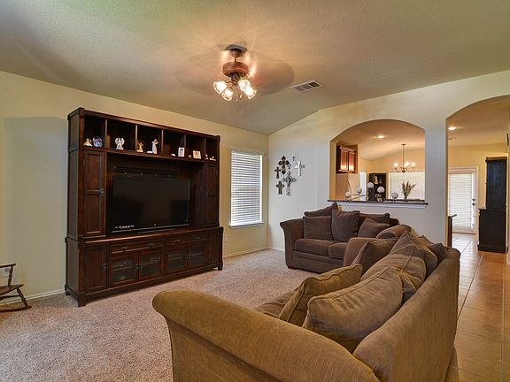 2nd image of 6717 Costa Dr