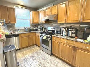 610 Andover Dr, Upper Darby, PA 19082