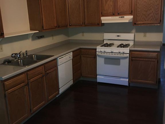 5th image of 205 Wintergreen Dr