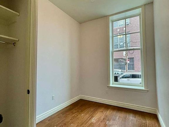 5th image of 234 Meserole St Fl 3
