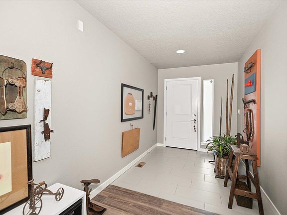 4th image of 6907 S Pheasant Ridge Dr