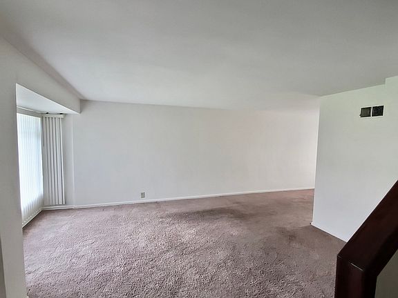 5th image of 3564 Western Ave
