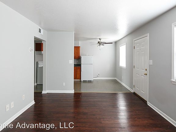 3rd image of 4708 Fury Way APT 34