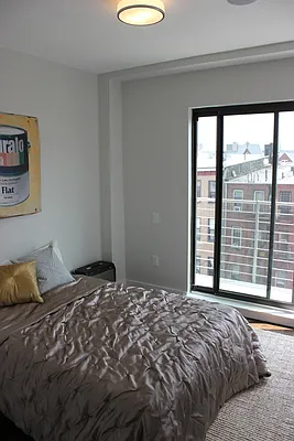 Rented by Full Time Management | media 95